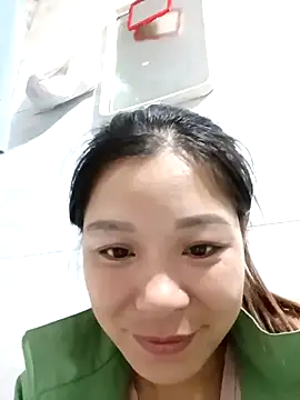 Lyla john online show from December 21, 1:07 pm