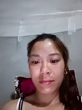 Lyla john online show from March 29, 8:42 pm