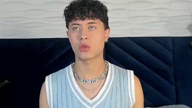 Noah dupont  online show from November 29, 11:57 am