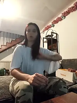 Snapshot of MickNanaa chatting on December 16, 2:44 pm MickNanaa online show from December 16, 2:44 pm