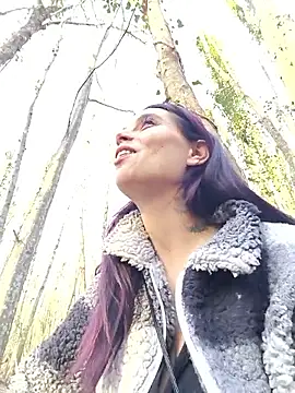 Snapshot of MickNanaa chatting on December 18, 2:45 pm MickNanaa online show from December 18, 2:45 pm