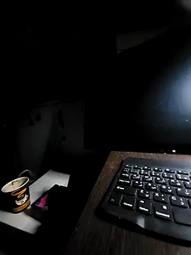 Saddamzaid1985 online show from April 14, 9:32 pm