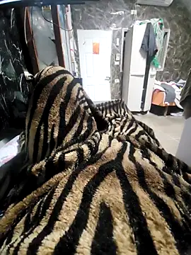 Saddamzaid1985 online show from April 22, 1:12 pm