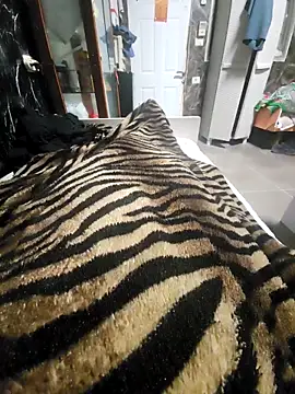 Saddamzaid1985 online show from April 23, 3:36 pm