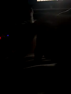 Snapshot of groschibre40100 chatting on December 3, 10:41 pm groschibre40100 online show from December 3, 10:41 pm