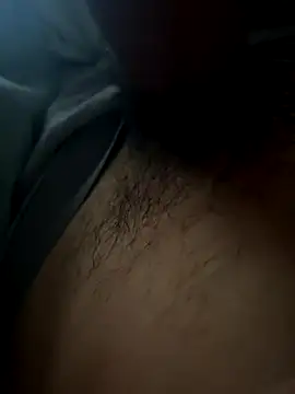 Snapshot of groschibre40100 chatting on December 14, 8:46 pm groschibre40100 online show from December 14, 8:46 pm