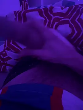 Snapshot of groschibre40100 chatting on March 1, 2:13 am groschibre40100 online show from March 1, 2:13 am