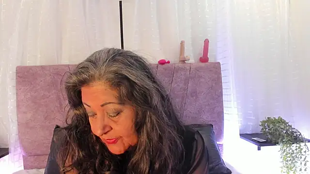 Snapshot of Victoriaa_Anderson chatting on April 8, 2:39 pm Victoriaa Anderson online show from April 8, 2:39 pm