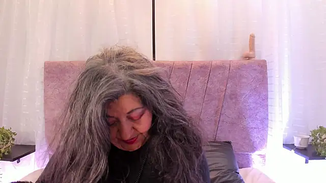 Snapshot of Victoriaa_Anderson chatting on April 10, 1:27 pm Victoriaa Anderson online show from April 10, 1:27 pm