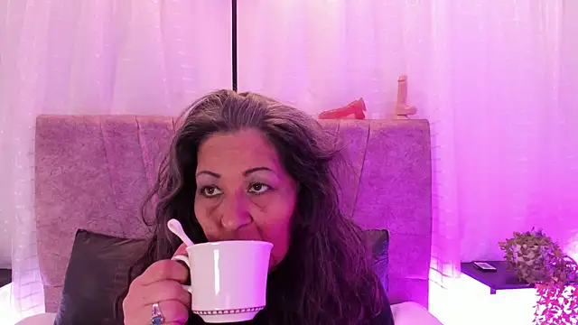 Snapshot of Victoriaa_Anderson chatting on April 23, 12:51 pm Victoriaa Anderson online show from April 23, 12:51 pm