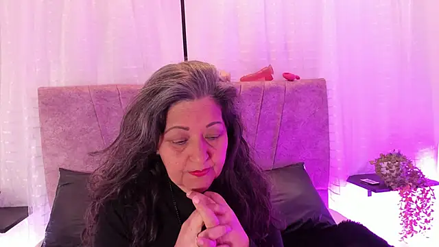 Snapshot of Victoriaa_Anderson chatting on April 27, 2:04 pm Victoriaa Anderson online show from April 27, 2:04 pm