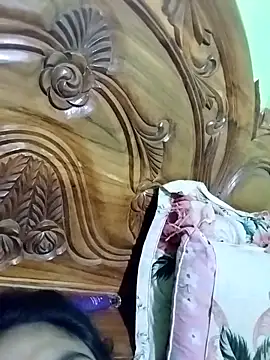 Snapshot of Keya-009 chatting on April 1, 9:10 am Keya-009 online show from April 1, 9:10 am