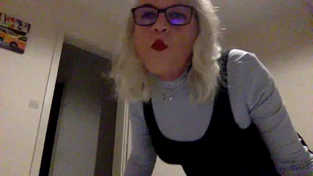 Snapshot of nicohumm chatting on January 18, 11:33 pm nicohumm online show from January 18, 11:33 pm