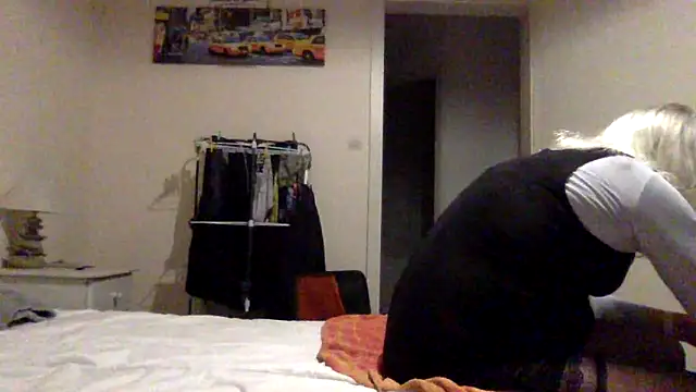 Snapshot of nicohumm chatting on March 15, 3:18 am nicohumm online show from March 15, 3:18 am