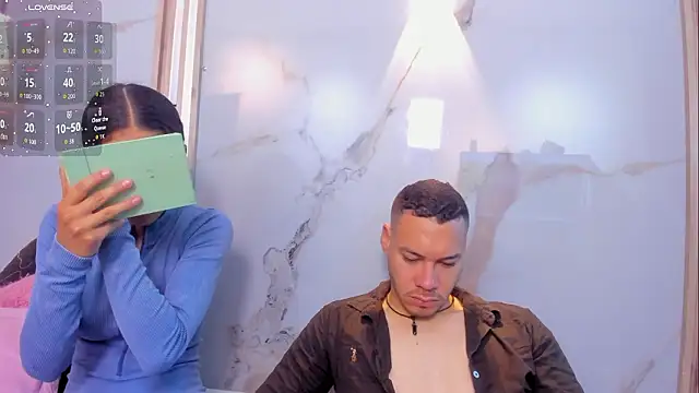 Aron and molly online show from March 4, 12:00 pm