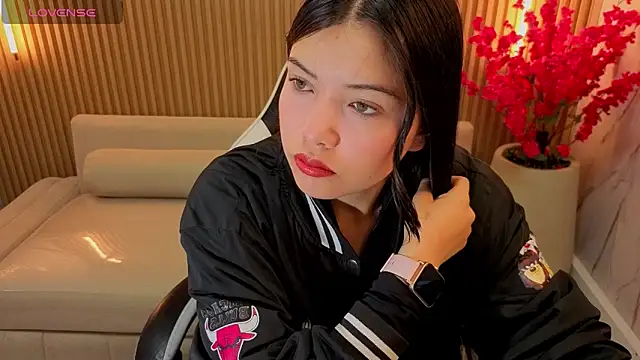 Snapshot of venus_velvet_tp chatting on March 28, 1:33 pm venus velvet tp online show from March 28, 1:33 pm