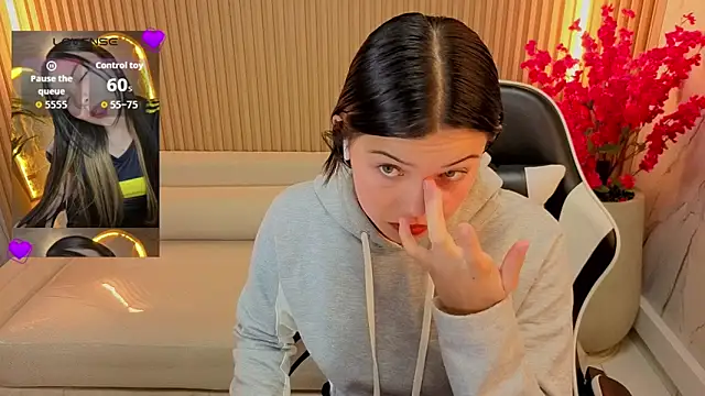 Snapshot of venus_velvet_tp chatting on March 29, 1:00 pm venus velvet tp online show from March 29, 1:00 pm