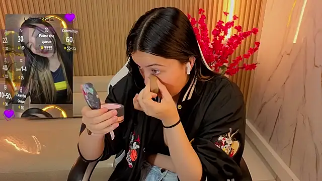 Snapshot of venus_velvet_tp chatting on April 1, 1:01 pm venus velvet tp online show from April 1, 1:01 pm