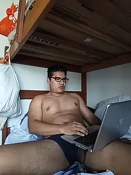 Snapshot of Zack1225 chatting on February 7, 7:28 pm Zack1225 online show from February 7, 7:28 pm