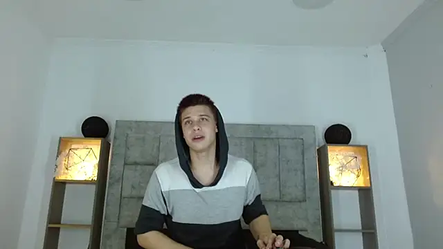 Liam York  online show from January 15, 2:05 am