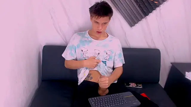 Liam York  online show from March 30, 8:26 am