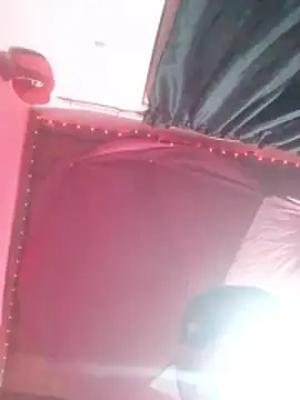 Snapshot of Bebe_Ardiente97 chatting on February 11, 7:13 am Bebe Ardiente97 online show from February 11, 7:13 am