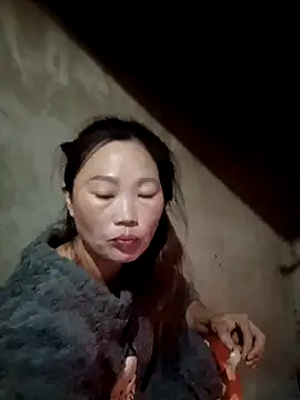 blonde blg online show from February 12, 9:37 am