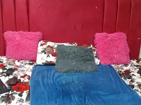 HipsDontLieX95 online show from March 6, 10:39 pm