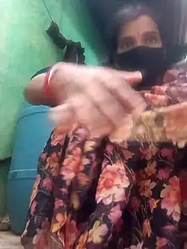 Chandraverma89 online show from June 15, 12:40 pm