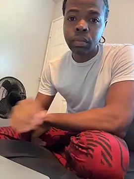 Snapshot of Mr_Sirthedom chatting on November 18, 6:45 pm Mr Sirthedom online show from November 18, 6:45 pm