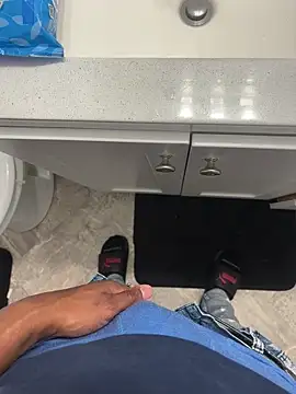 Snapshot of Mr_Sirthedom chatting on November 26, 9:10 am Mr Sirthedom online show from November 26, 9:10 am