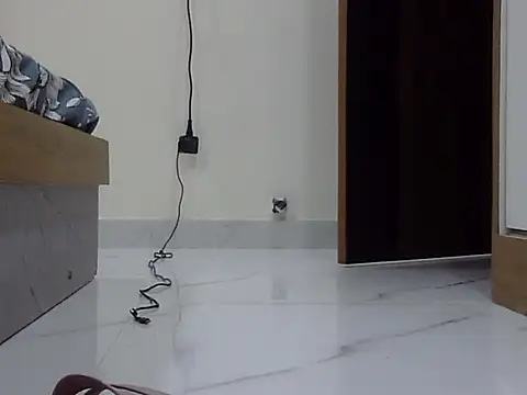 SEXY PRIYA83 online show from February 7, 10:35 pm