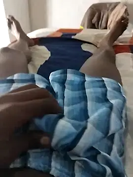 Snapshot of Theo_lion4 chatting on November 12, 5:13 pm Theo lion4 online show from November 12, 5:13 pm