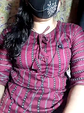 HotGirl23231 online show from May 4, 6:59 pm