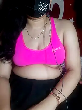 Snapshot of HotGirl23231 chatting on June 15, 5:37 pm HotGirl23231 online show from June 15, 5:37 pm