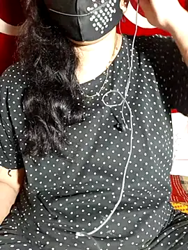 Snapshot of HotGirl23231 chatting on July 1, 7:24 pm HotGirl23231 online show from July 1, 7:24 pm