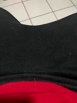 Snapshot of Chiludove chatting on January 9, 6:27 am Chiludove online show from January 9, 6:27 am