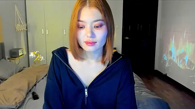 Snapshot of HopeLovely chatting on November 23, 12:32 am HopeLovely online show from November 23, 12:32 am