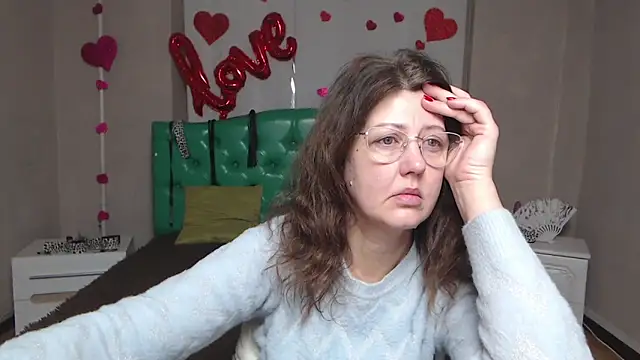 RoseHille online show from February 7, 6:17 am