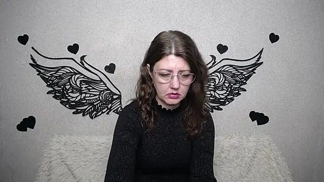 Snapshot of RoseHille chatting on March 19, 6:12 pm RoseHille online show from March 19, 6:12 pm