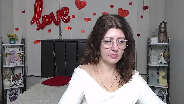Snapshot of RoseHille chatting on March 22, 6:17 am RoseHille online show from March 22, 6:17 am
