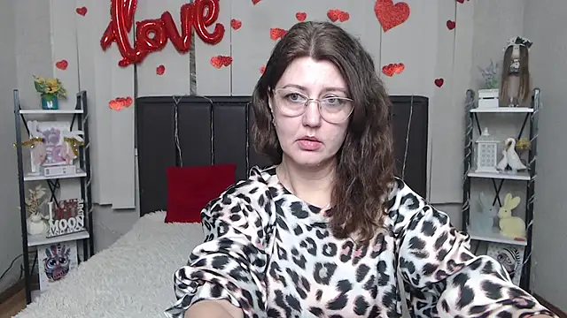 Snapshot of RoseHille chatting on March 24, 6:13 pm RoseHille online show from March 24, 6:13 pm