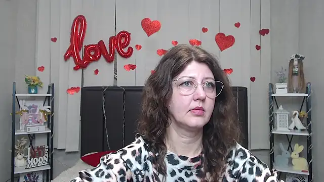 Snapshot of RoseHille chatting on March 28, 6:13 am RoseHille online show from March 28, 6:13 am