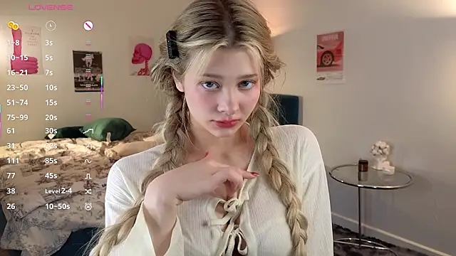 lolly dollyyy online show from February 7, 11:19 pm