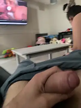 Kinkycouple142 online show from May 6, 6:46 pm