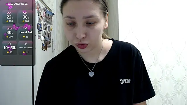 Snapshot of your__gena chatting on March 12, 6:03 pm your gena online show from March 12, 6:03 pm