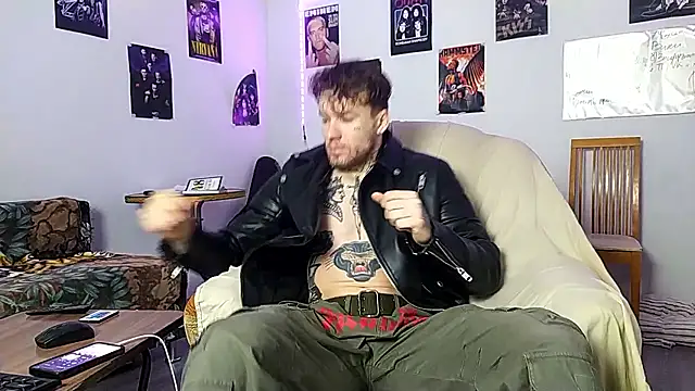 Huntall77 online show from January 19, 5:11 am