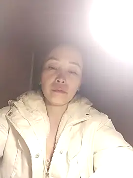 Feeling-hot online show from November 15, 3:19 pm