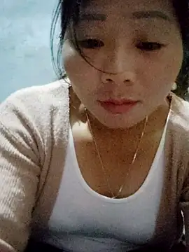 vangkt-cute online show from November 18, 6:01 pm