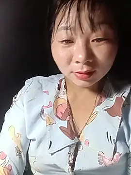 Snapshot of vangkt-cute chatting on May 10, 8:14 pm vangkt-cute online show from May 10, 8:14 pm